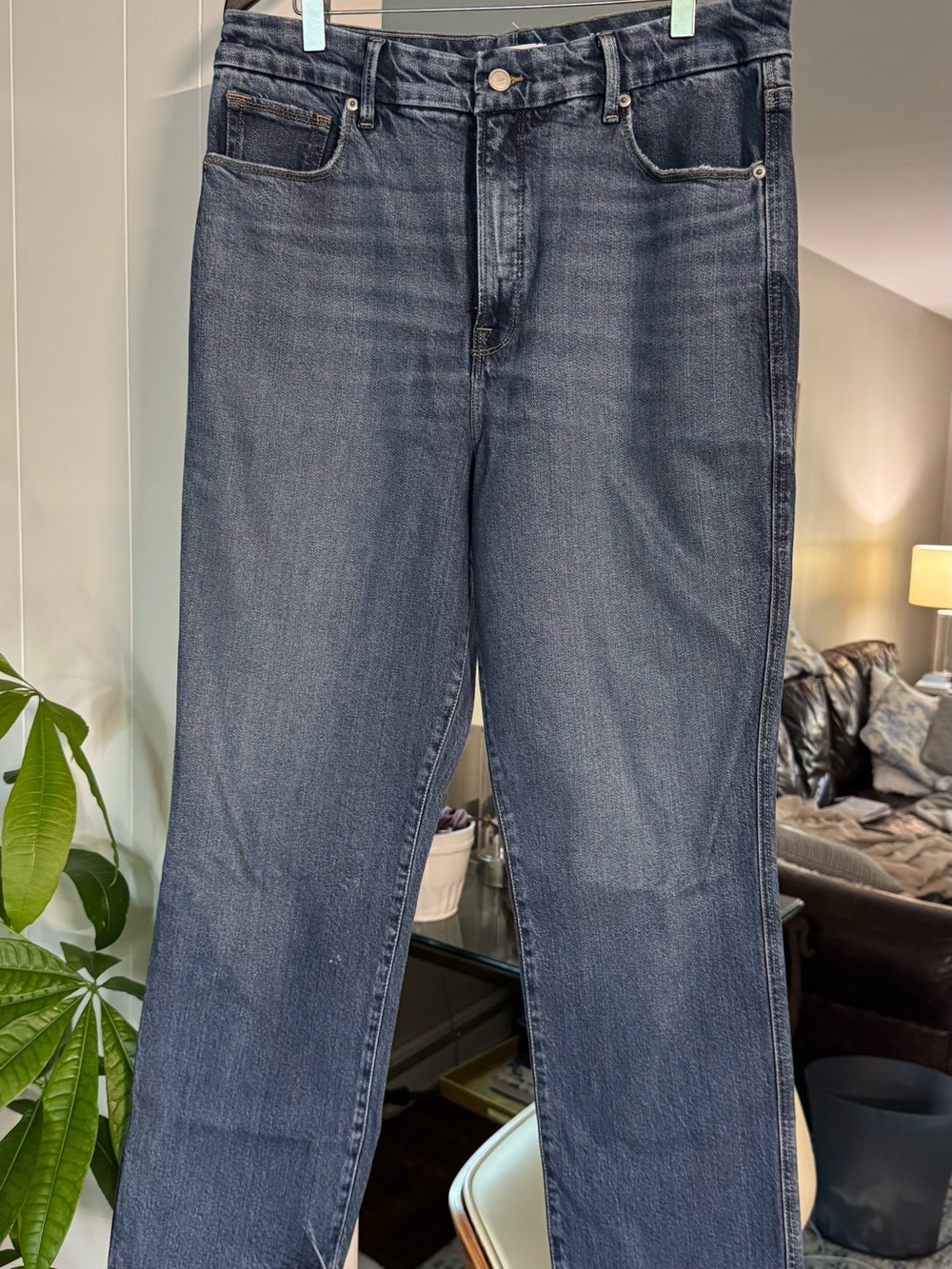 Good American Straight-Leg Jeans in Dark Blue Wash